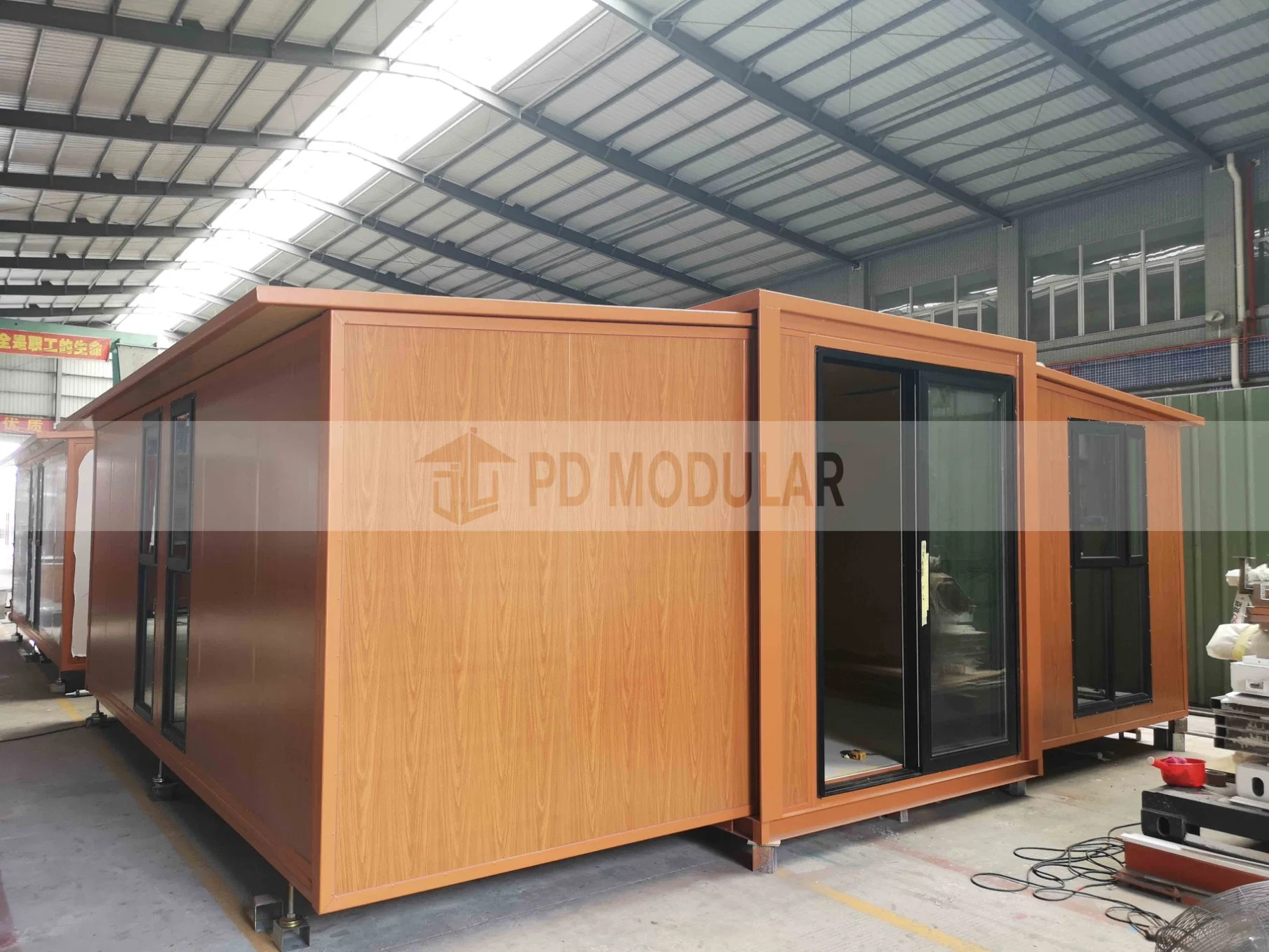 New Arrival Prefab Glass Wooden Prefabricated Container House in German