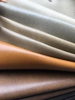 Muestra de libre comercio al por mayor de PVC reciclado PU Microfibra sintética cuero Rexine material artificial para el sofá textil tejido