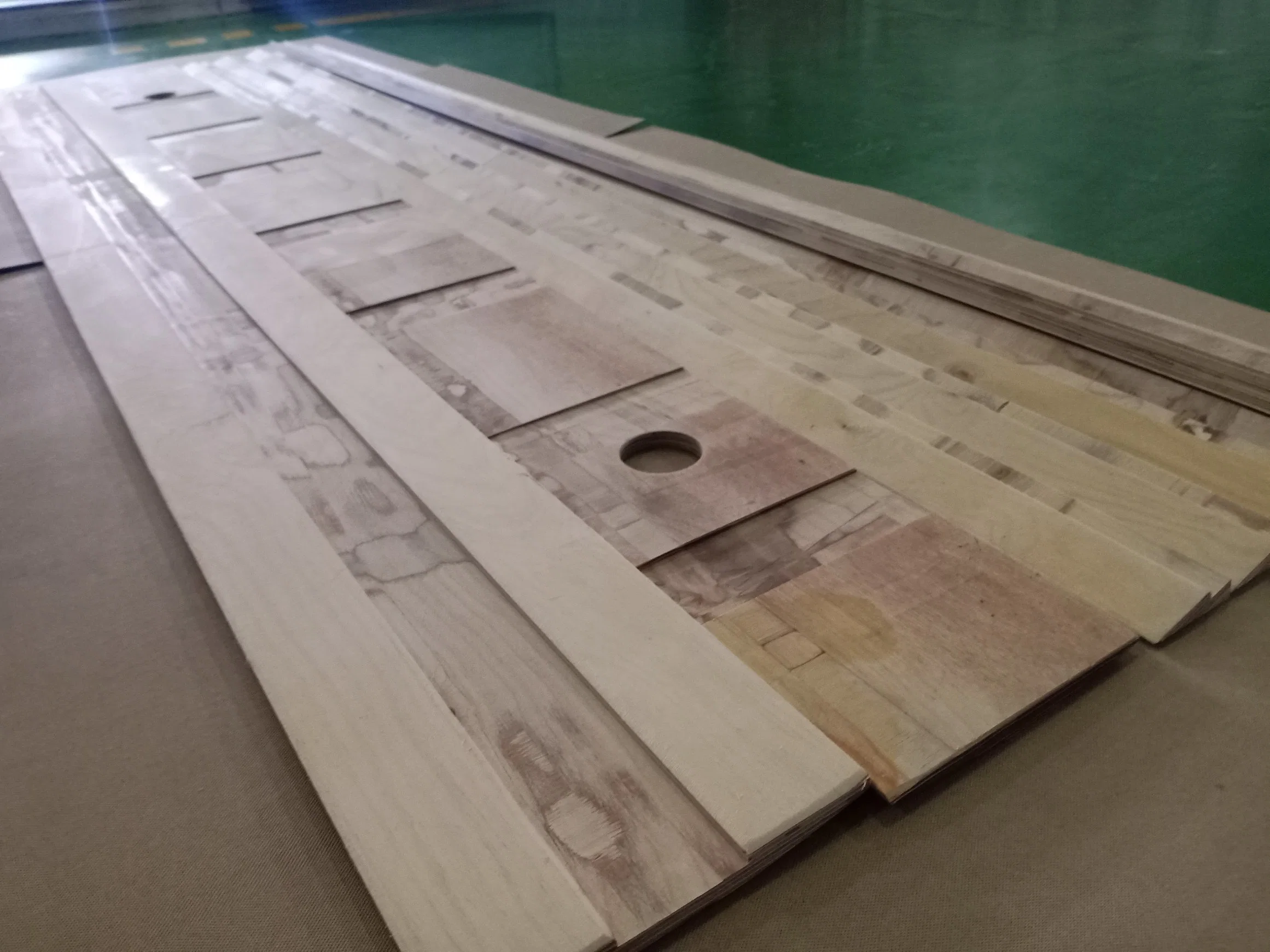 KP 20222 Hoja de Madera laminada / Contrachapado / Hoja de Premwood 40mm Tabla gruesa En stock