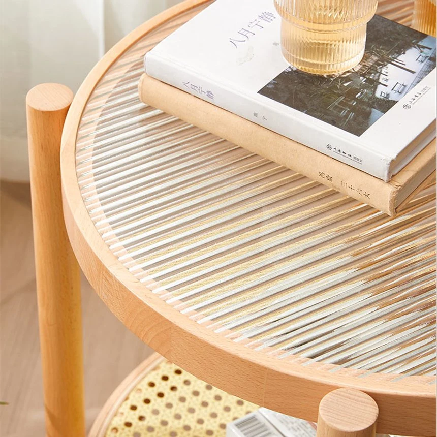 Hecha de madera maciza natural, la mesa de café de Rattan Hand-Woven