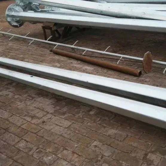 160km/h la resistencia al viento OEM/ODM 3m 4m 5m 6m 7m 8m 9m 10m 11m 12m exterior personalizado de acero galvanizado cónico de Q235 poste de luz solar calle LED