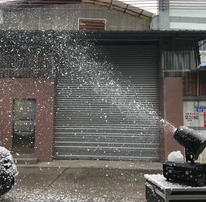 Machine à neige Équipement d'effet de scène Machine à fabriquer des flocons de neige de Noël 3000W Événement Fête