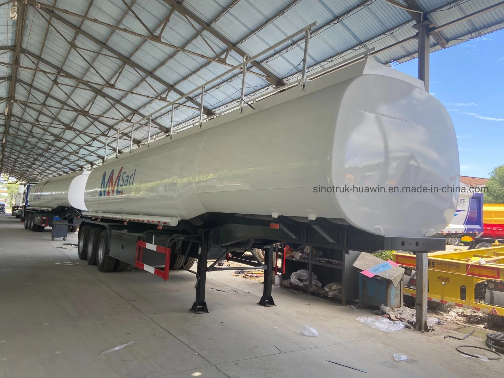 3 Axls 40 Cubic Carbon Steel Fuel Tank Petrol Tank Semi Trailer