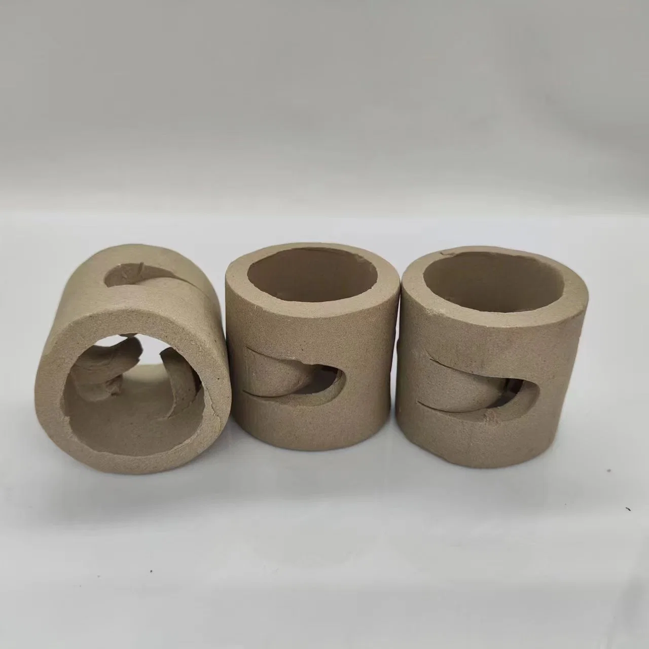 25mm 50mm Ceramic Pall Rings Tower Packing for Distillation Column Packing