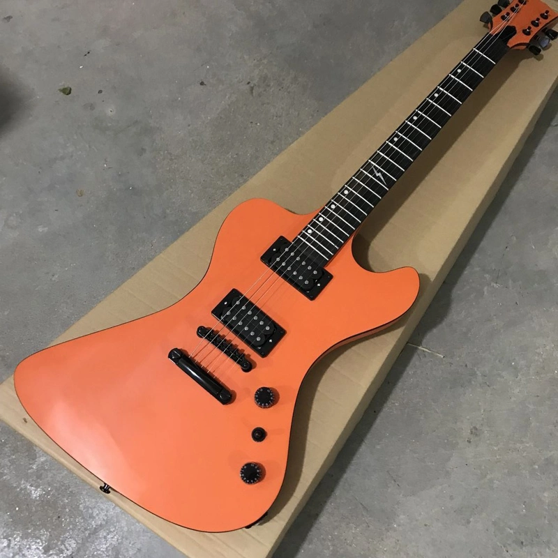 La forma del cuerpo Irregular personalizado es la guitarra eléctrica en color naranja