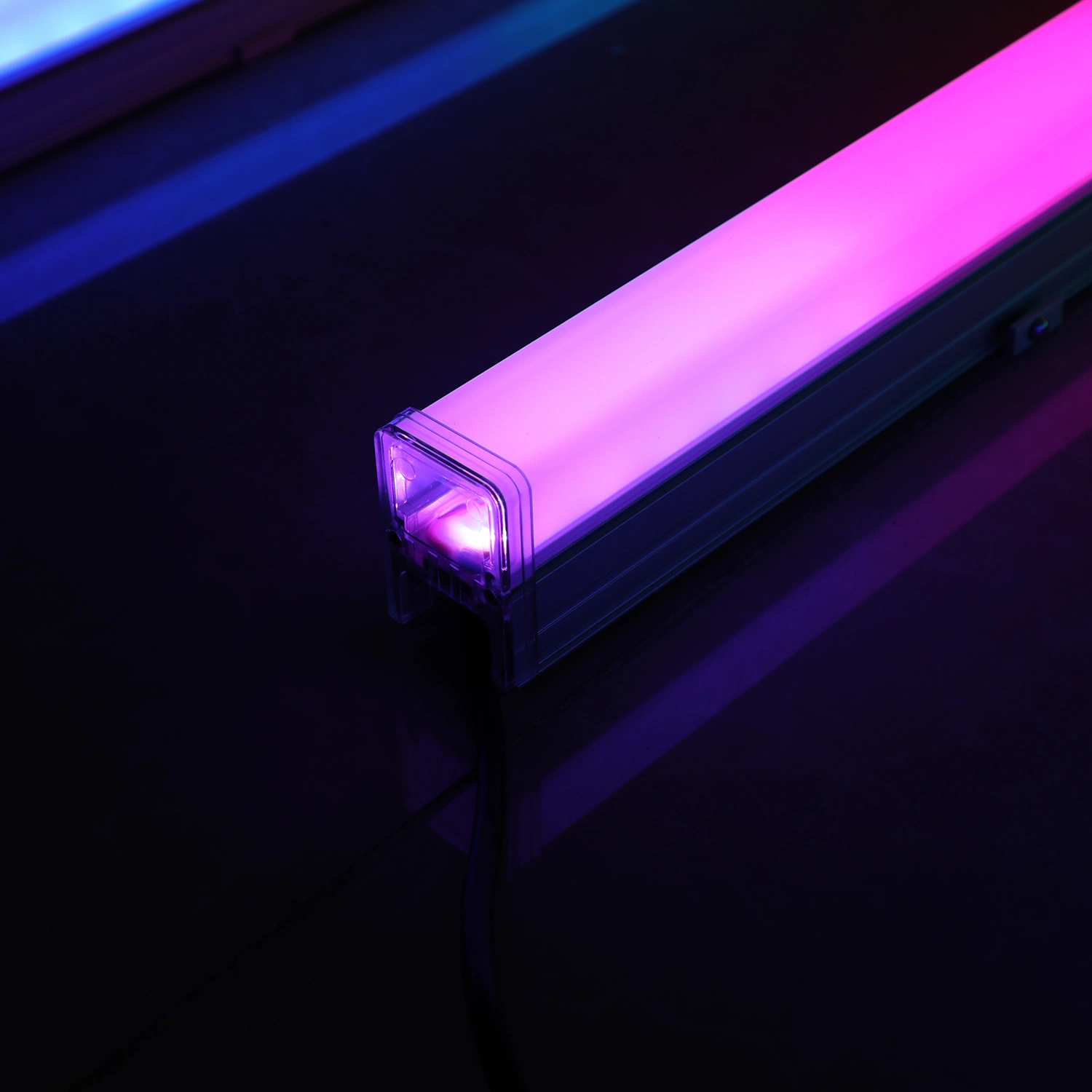 مبنى متعدد الألوان يتغير لون المبنى ديكور كونتور LED RGB