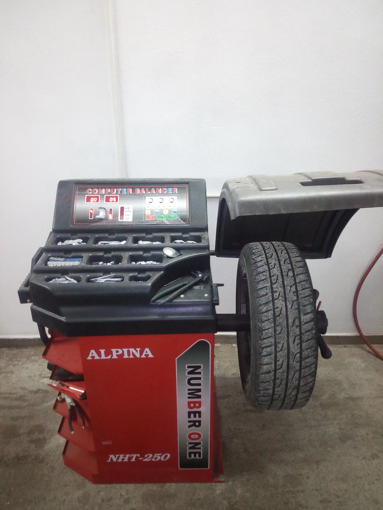 Car Tire Changer 13-21 Inches Alpina Products