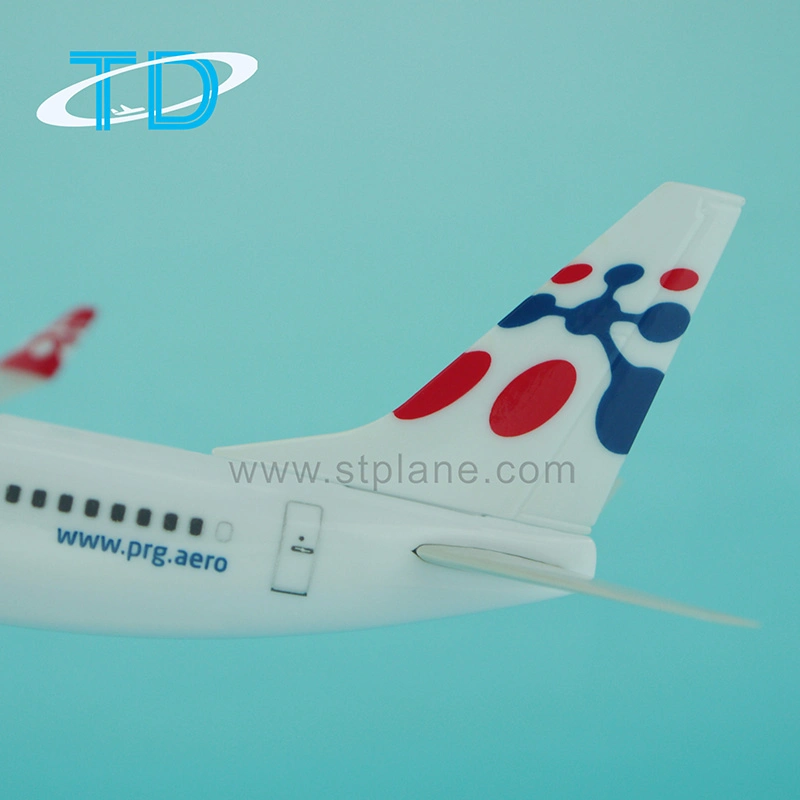 Prague Boeing 737-800 1: 200 19.7cm Aeroplane Souvenir Gift