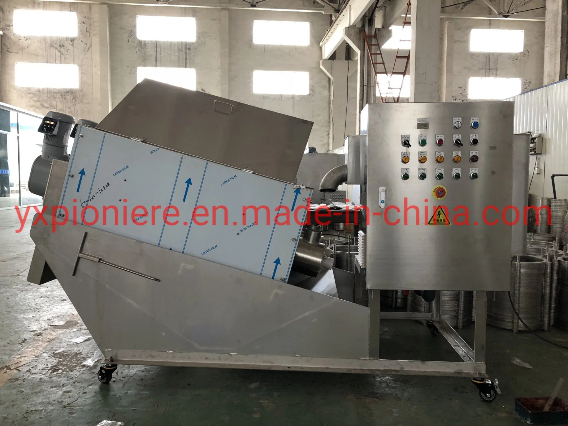 Sludge Dewatering Equipment for Printing & Dyeing Wastewater/Municipal Wastewater/Farm Wastewater