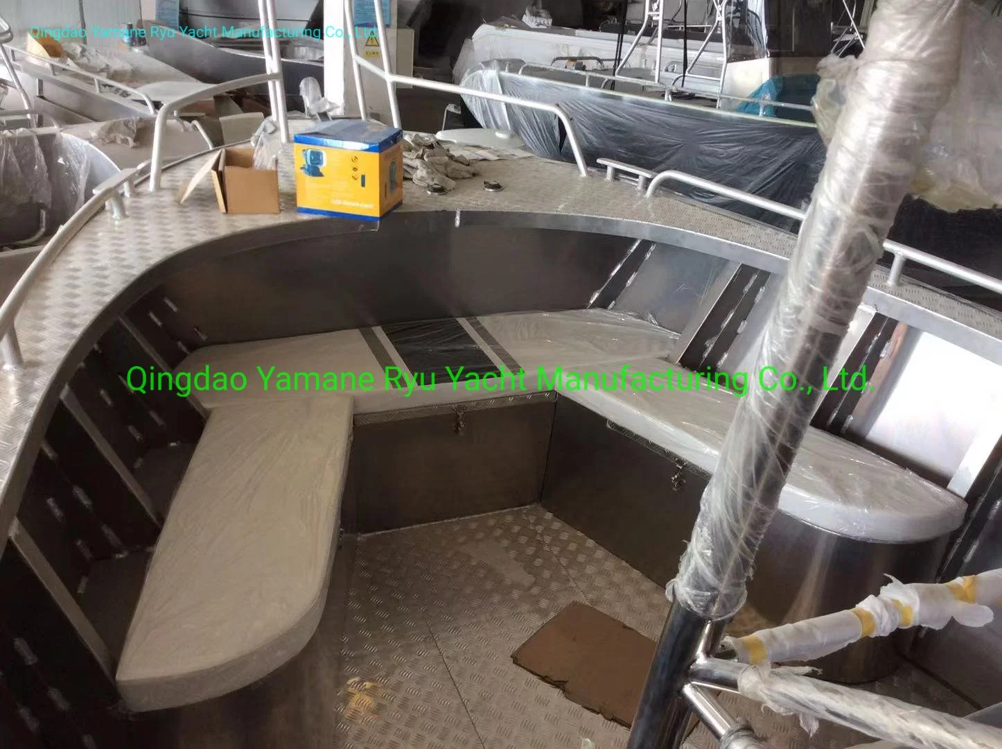 Yamane Yacht 9.7m CE Approved Aluminum Center Console Commercial Fishing Working Boat