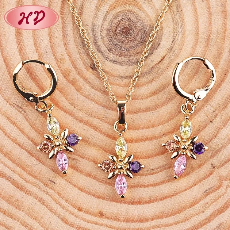 Fashion Costume Wholesale/Supplier Imitation 18K Gold Plated Jewelry with Earring Sets Pendant Necklace