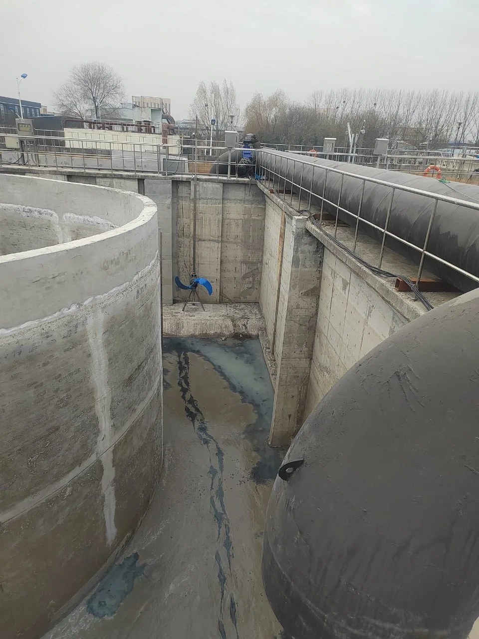 Mezclador de turbina vertical coagulación que regula la hidrólisis anaerobia acidificación nitrificación y depósito de desnitrificación