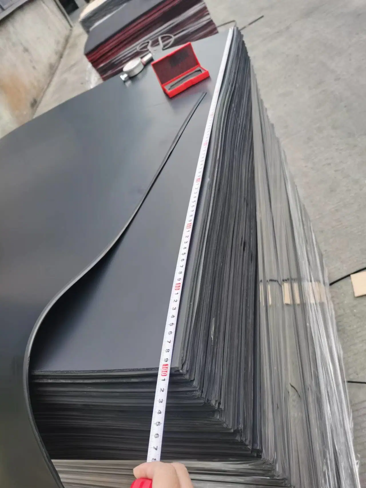 Hi Quality 4mm Thickness Mate Black Neolite Sheet Rubber Sheet for Shoe Sole