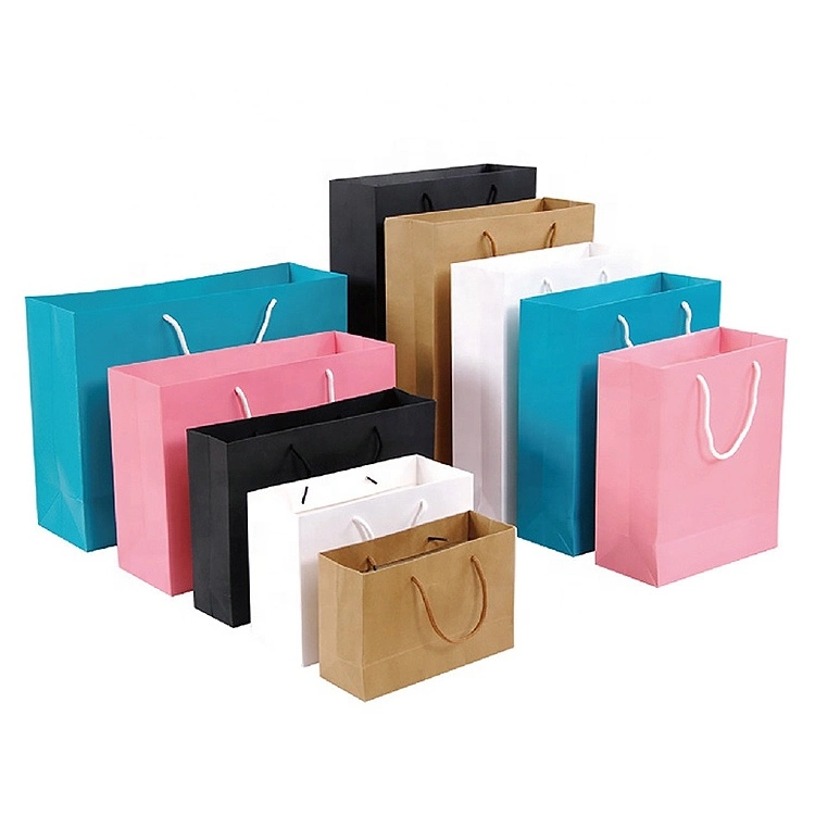 Vente en gros Chaussures noires de luxe vêtements emballage sacs en papier imprimé personnalisé Logo vêtements Shopping bijoux cadeau emballage sac en papier