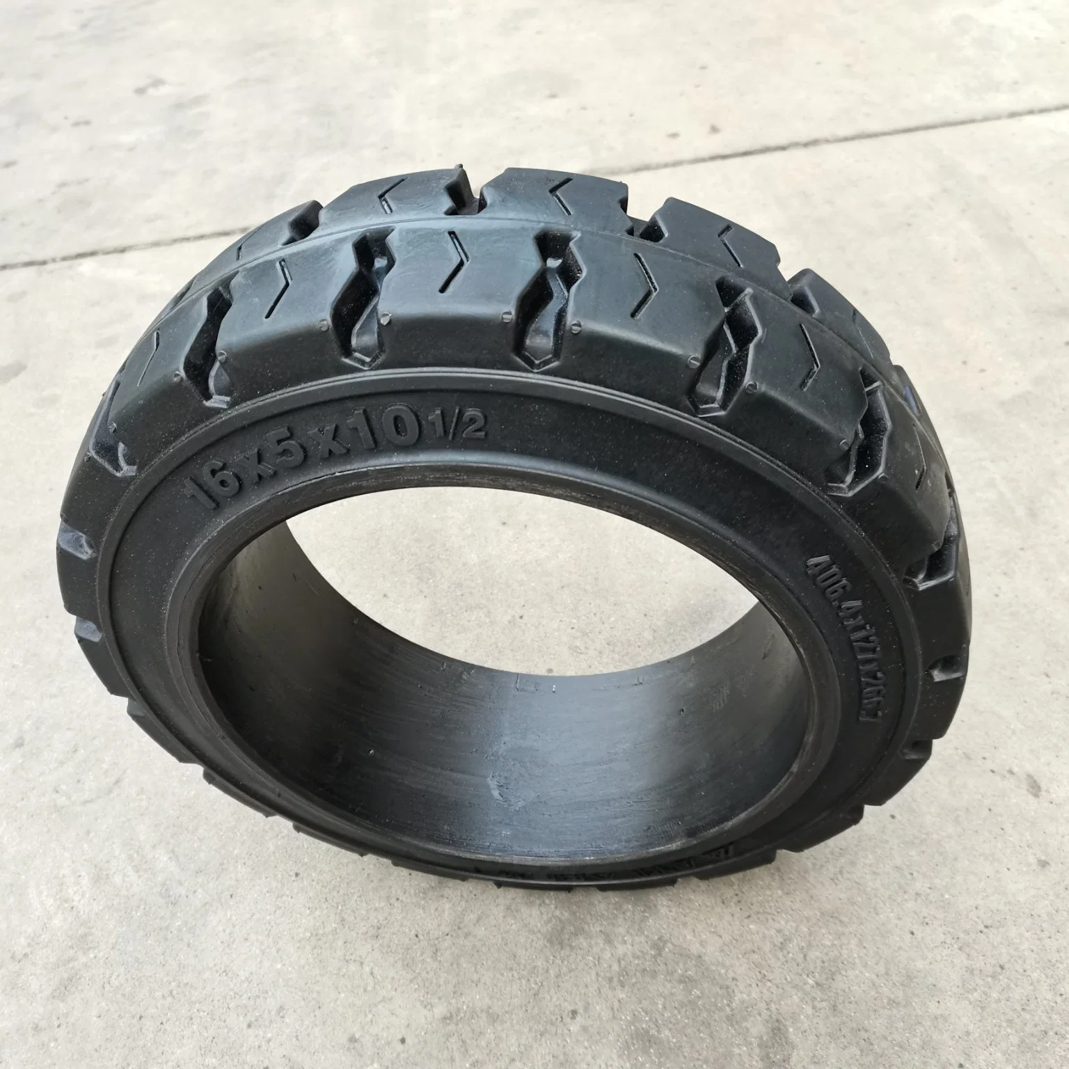 Durable Press on Band Tire Cushion Tire Electric Solid Forklift Tire 21X7X15 26X6X20 22X14X16 Tire Pressed on Solid Tire