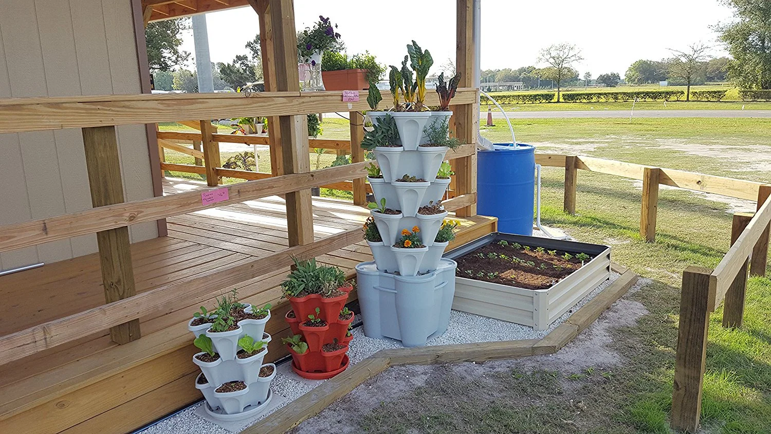 Jardim vertical hidropônico triangular de plástico para flores, ervas, Strawberry personalizado Cor