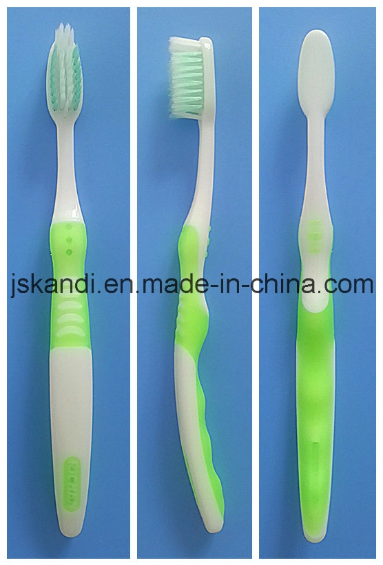 Factory Wholesale/Supplier Custom Logo Shaped Hole Bristles Plastic Adult Toothbrush Best Toothbrush