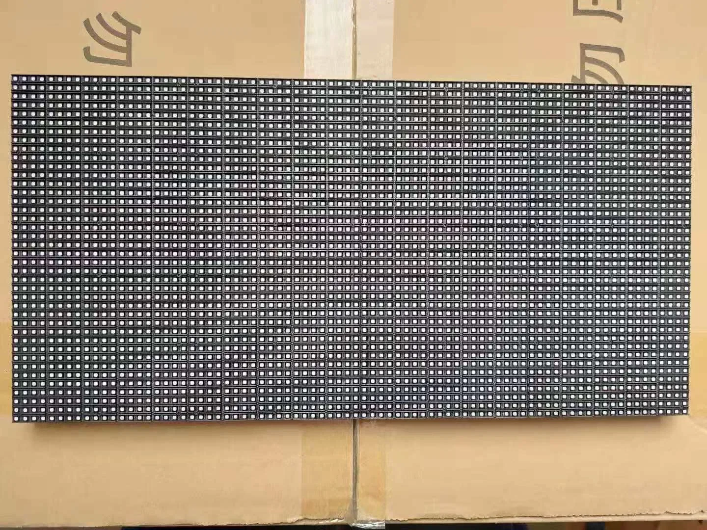 P4mm 320mmx160mm Outdoor LED Matrix Display Module