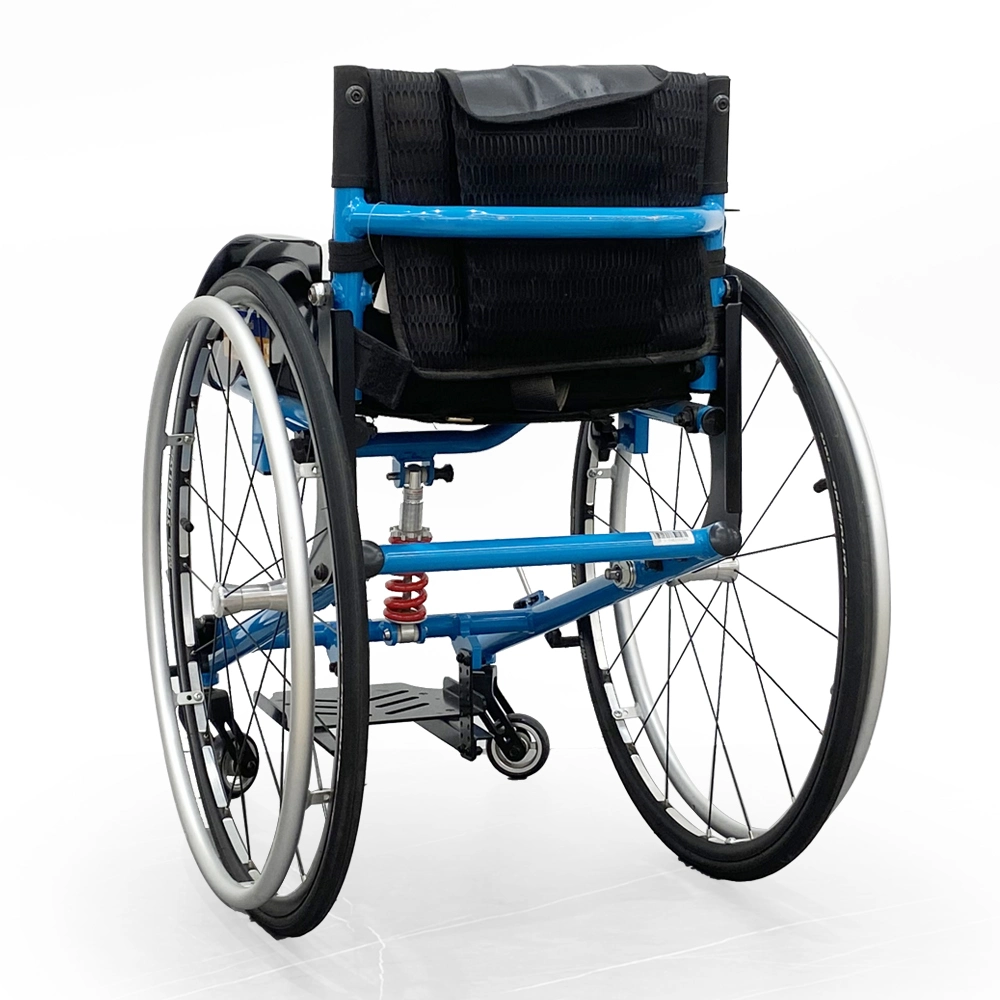 يوفر العلاج بإعادة التأهيل عجلات خلفية مقاس 60 سم رياضات ترفيهية نشطة يدوية كرسي متحرك