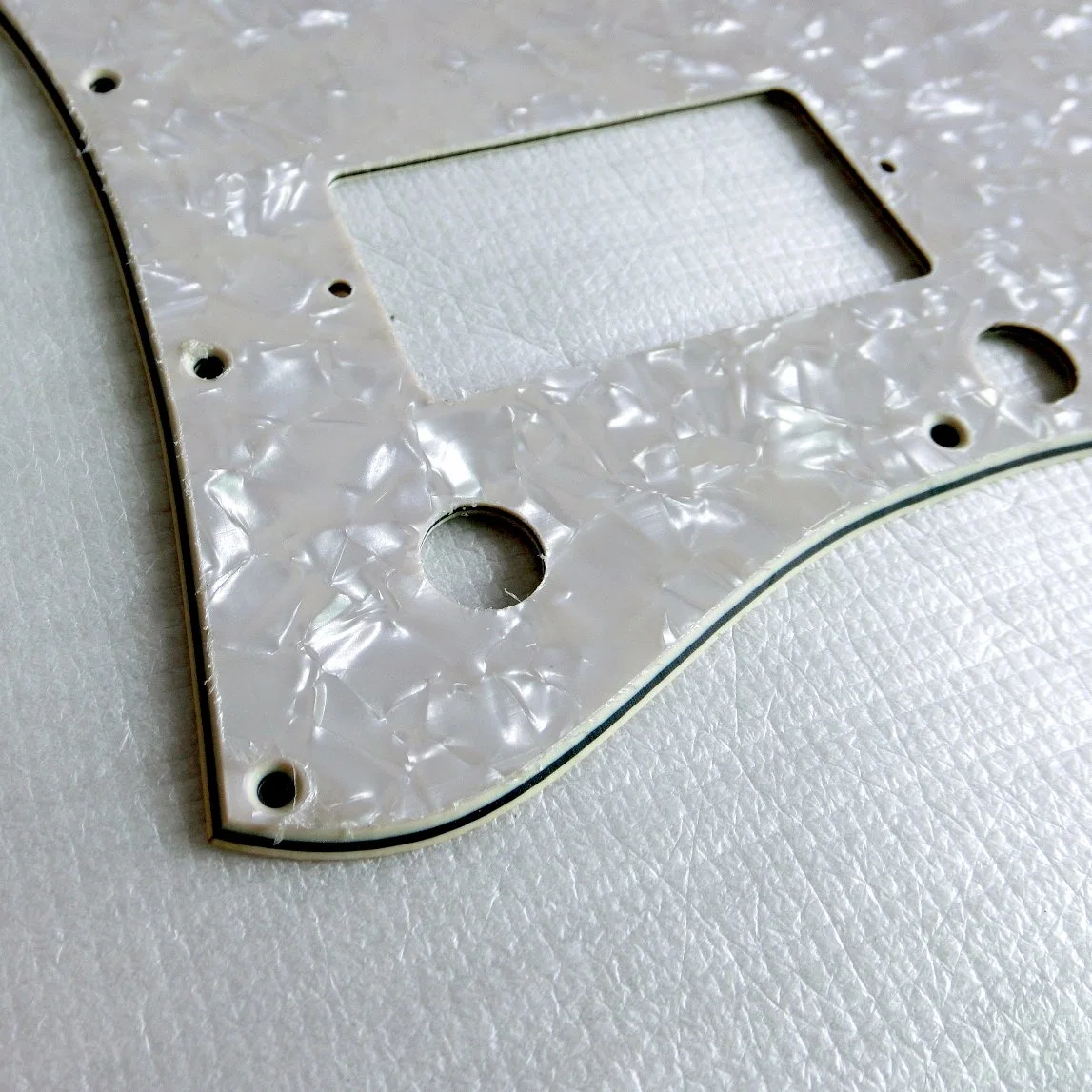 Full Size Vintage Pearloid Saga Guitar Pickguard for Sg Guitars