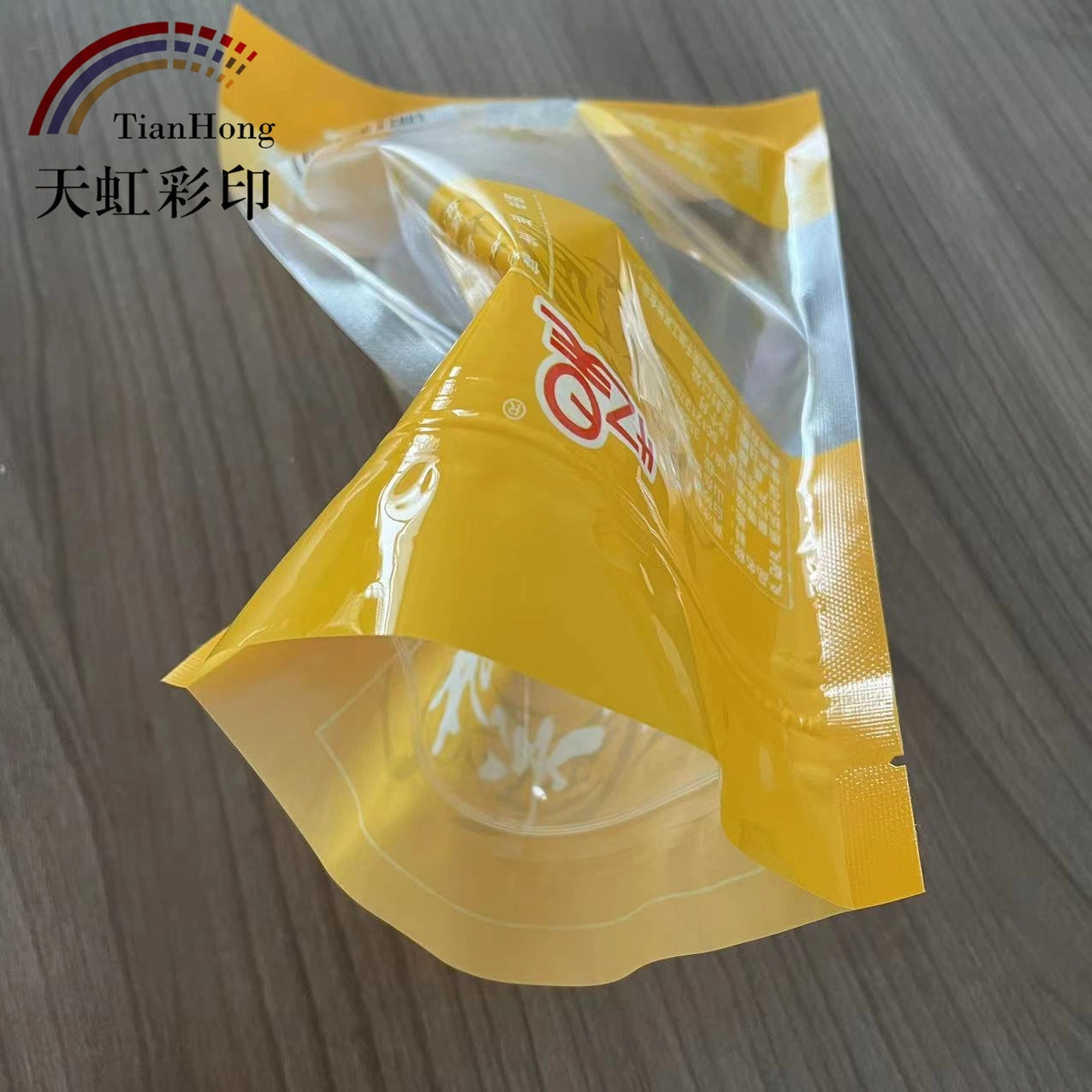 Stand up Flower Custom Plastic Packaging Bag Plastic Clear Bag

Sac d'emballage en plastique personnalisé pour fleurs debout Sac en plastique transparent