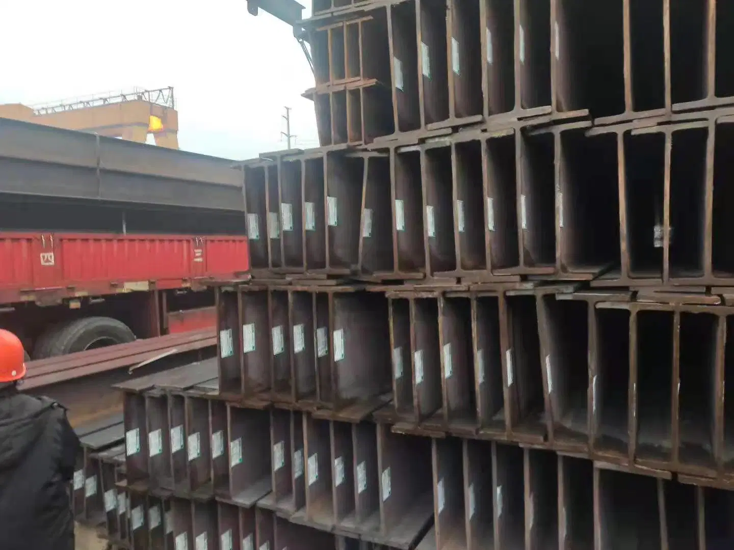 Hot Rolled Structure I Beam Steel Structure ASTM Q235 Q355 Ss400 ASTM A36 A572 Carbon Steel H Beam I Beam for Structural Engineering Bridge Use