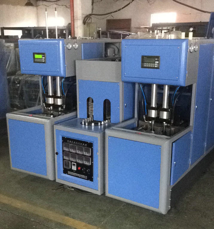 China Made Pet Bottle Blow Molding Machine for Small Bottle