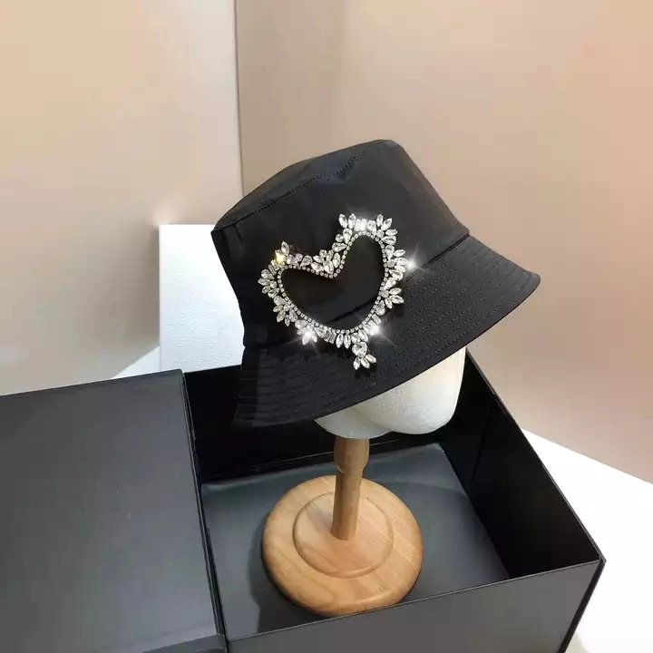 French Style Light Luxury Show Fisherman Hats Fashion Heavy Industry Heart Shape Rhinestone Diamond Bucket Hat