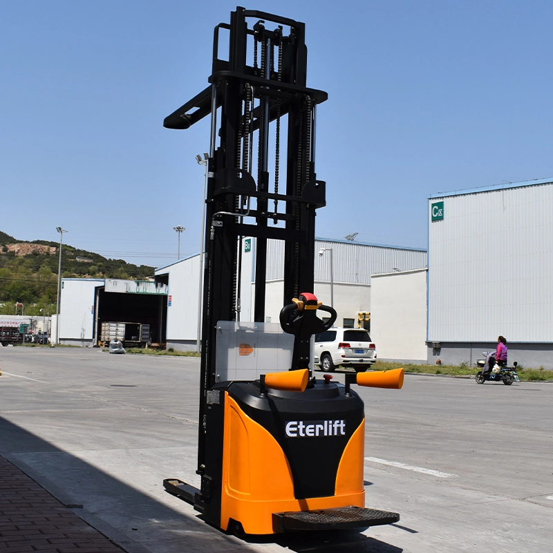 Carro elevador de paletes eléctrico de 1500 kg com suporte para Armazém