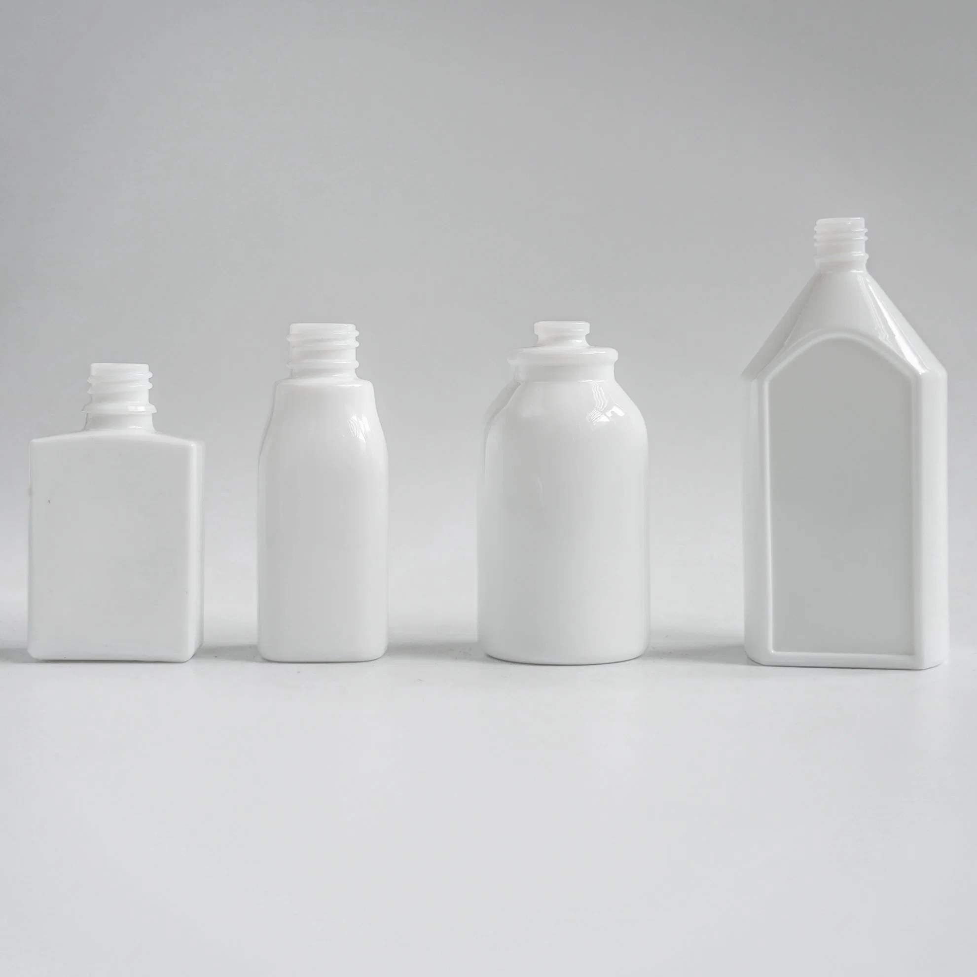 Ceramic White Round Essential Oil Cosmetic Bottle for Wholesale/Supplier