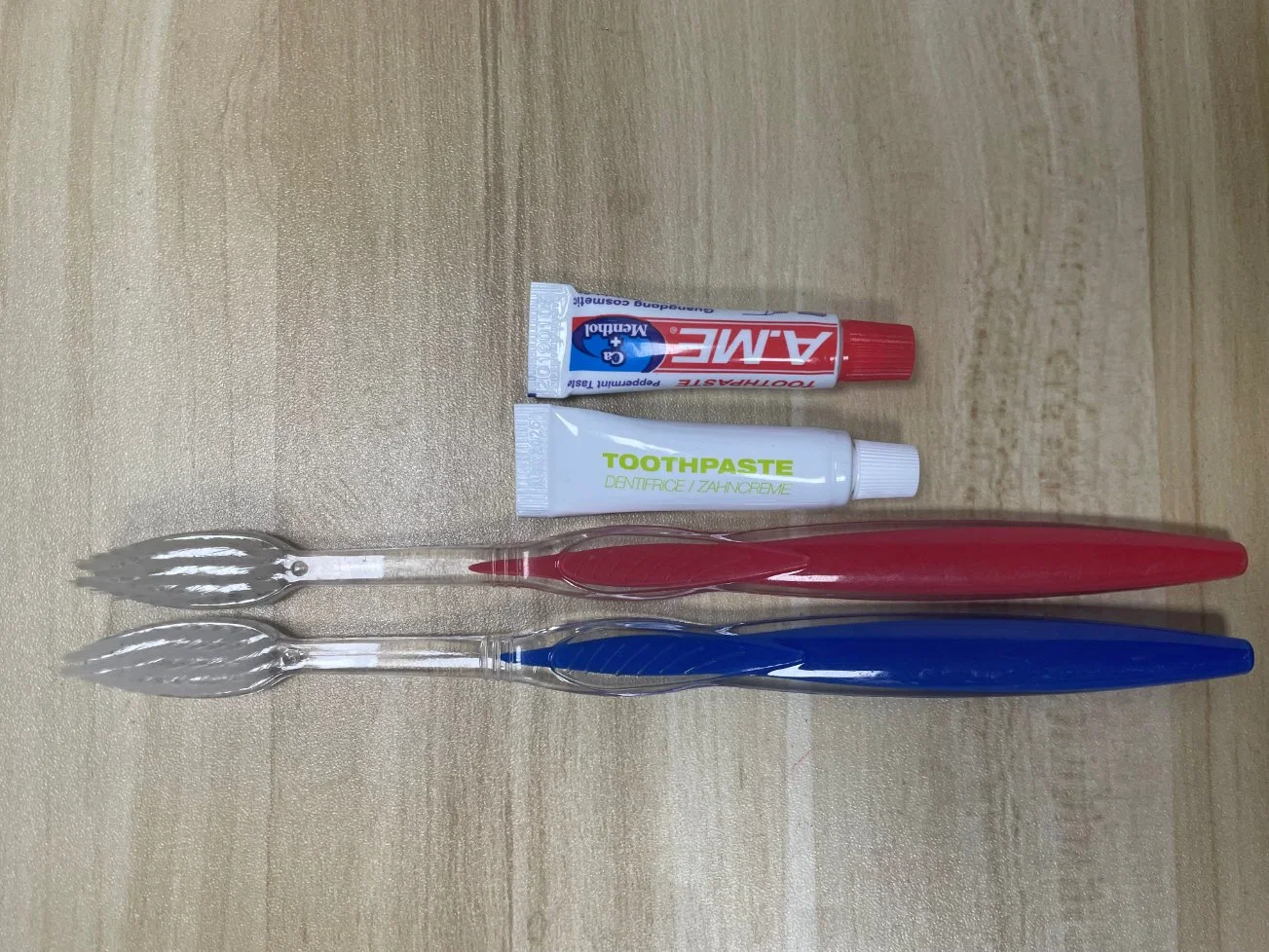 Toothbrush Sets/ Dental Kit/ Travel Hotel Toothbrush Sets Disposable Toothbrush Customized Oral Care Kits