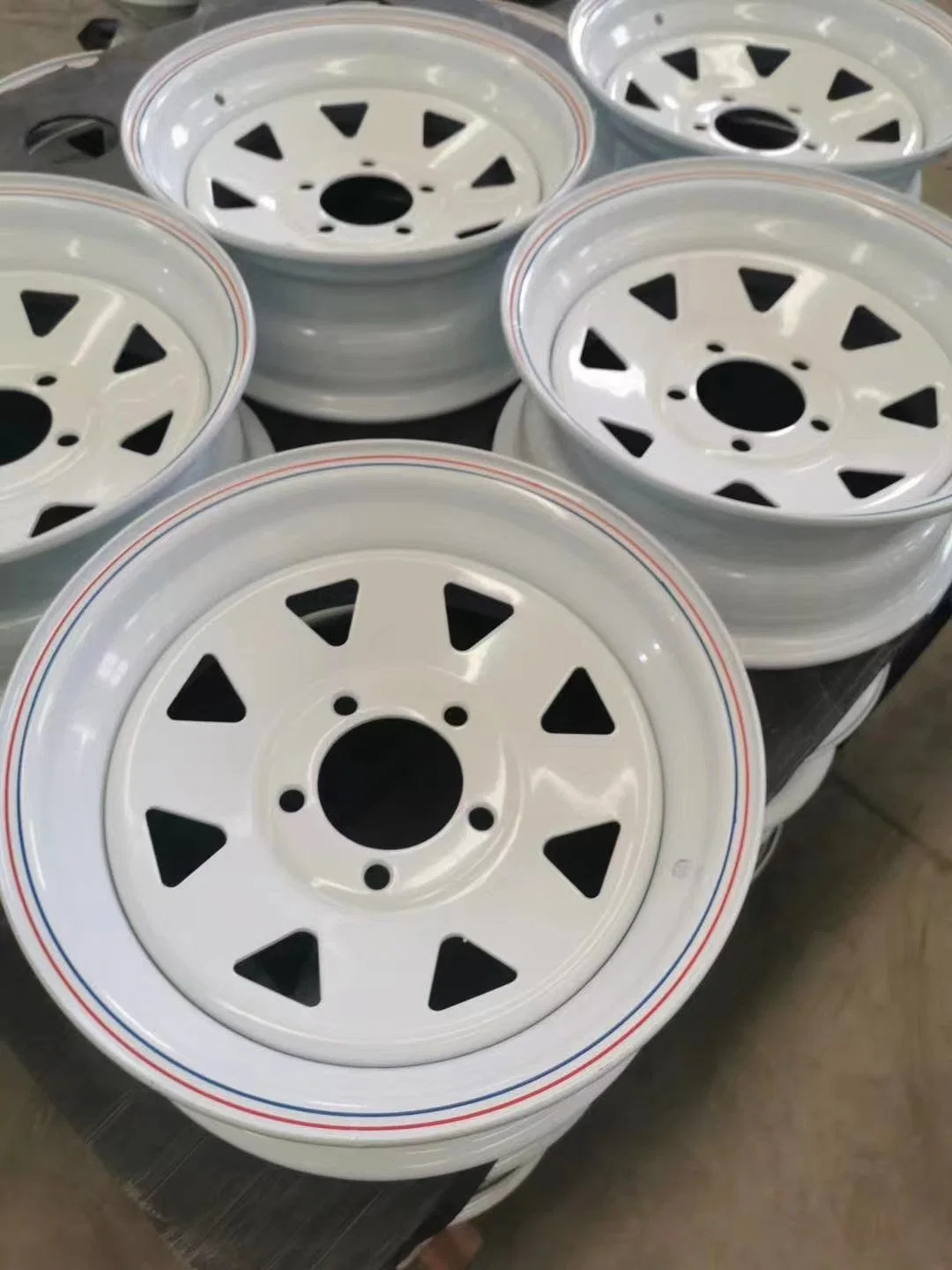 1314 15-дюймовые стальные колесные диски для прицепа белые, черные и оцинкованные стальные колеса подходят для широкого диапазона автомобилей 4X4
