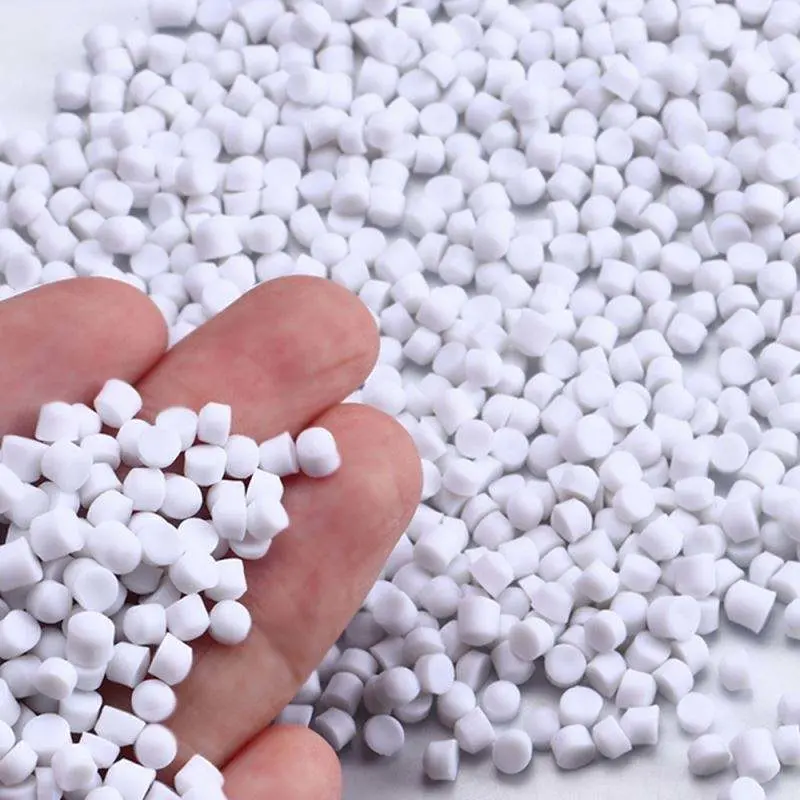 prix d'usine Pellets PVC personnalisés composé PVC pour les houes de jardin