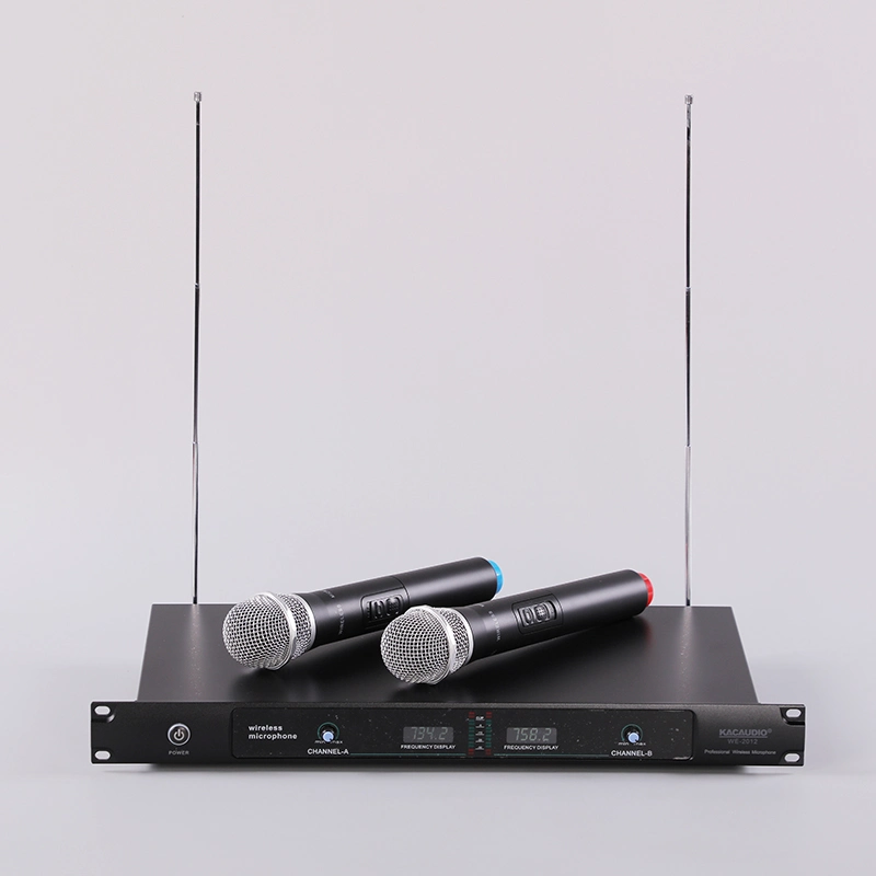 Modern Design Wireless Handheld Microphone with 50Hz-18kHz Frequency Response