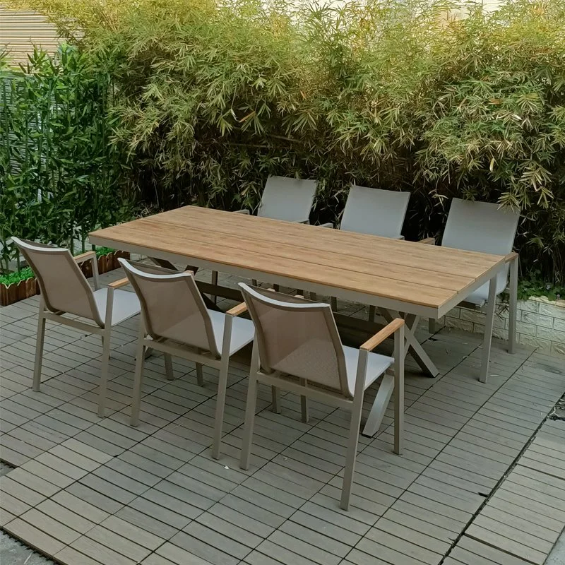 À la mode des couleurs de mobilier de jardin en bois de teck 9 PC de salle à manger Bois Plastique Tables et chaises empilées jeux de jardin