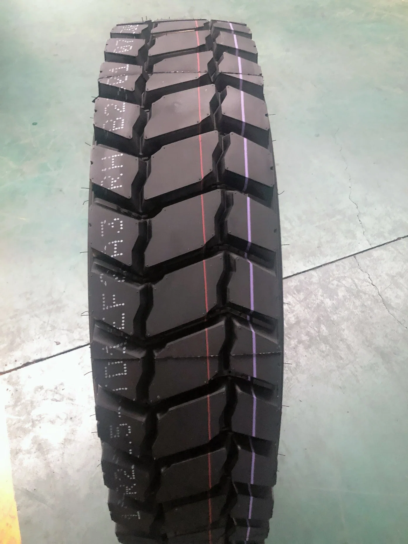 Wholesale/Supplierr Habilead Factory Tyre 12.00r24 1200 24 Bm623/Br921/Bo639 20pr 160/157K off Road Blocks Pattern Drive Position Traction Truck and Bus Radial Tire