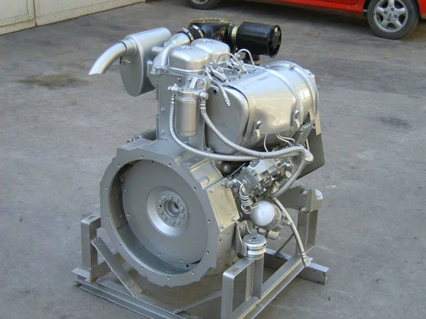 DEUTZ Dieselmotor mit Hochdruck-Rotor-Kraftstoffpumpe