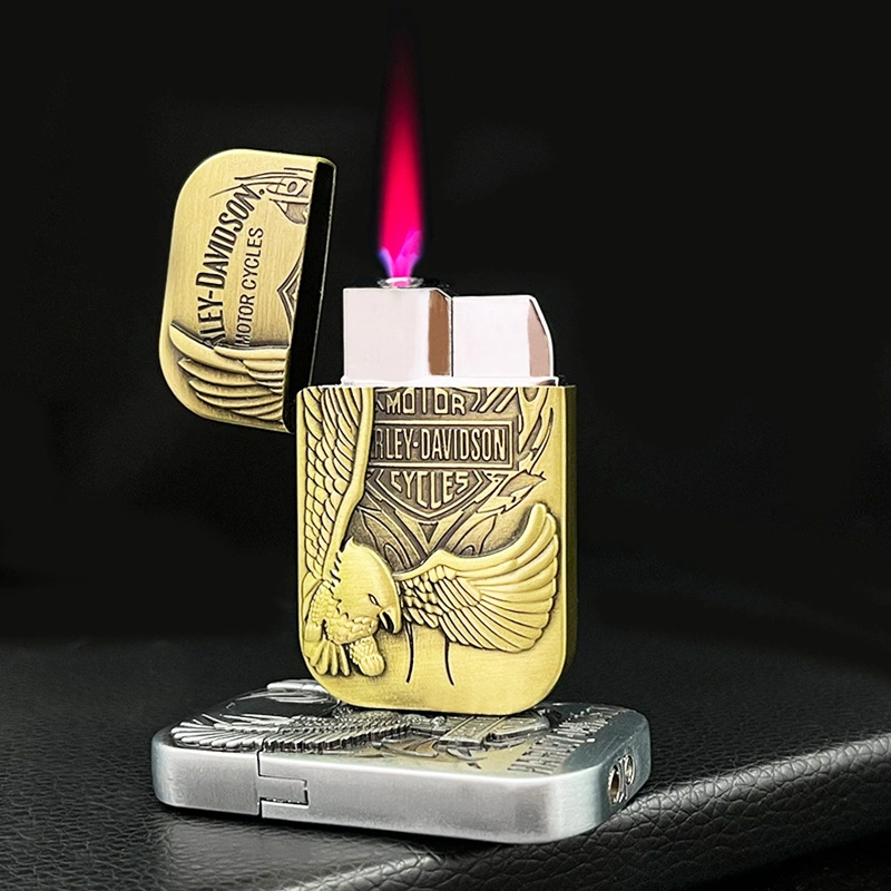 Nuevo relieve creativo Tiger Windproof Encendedor Encendedor de cigarrillos de la barra de los hombres fumadores ligeros aceite Accesorios