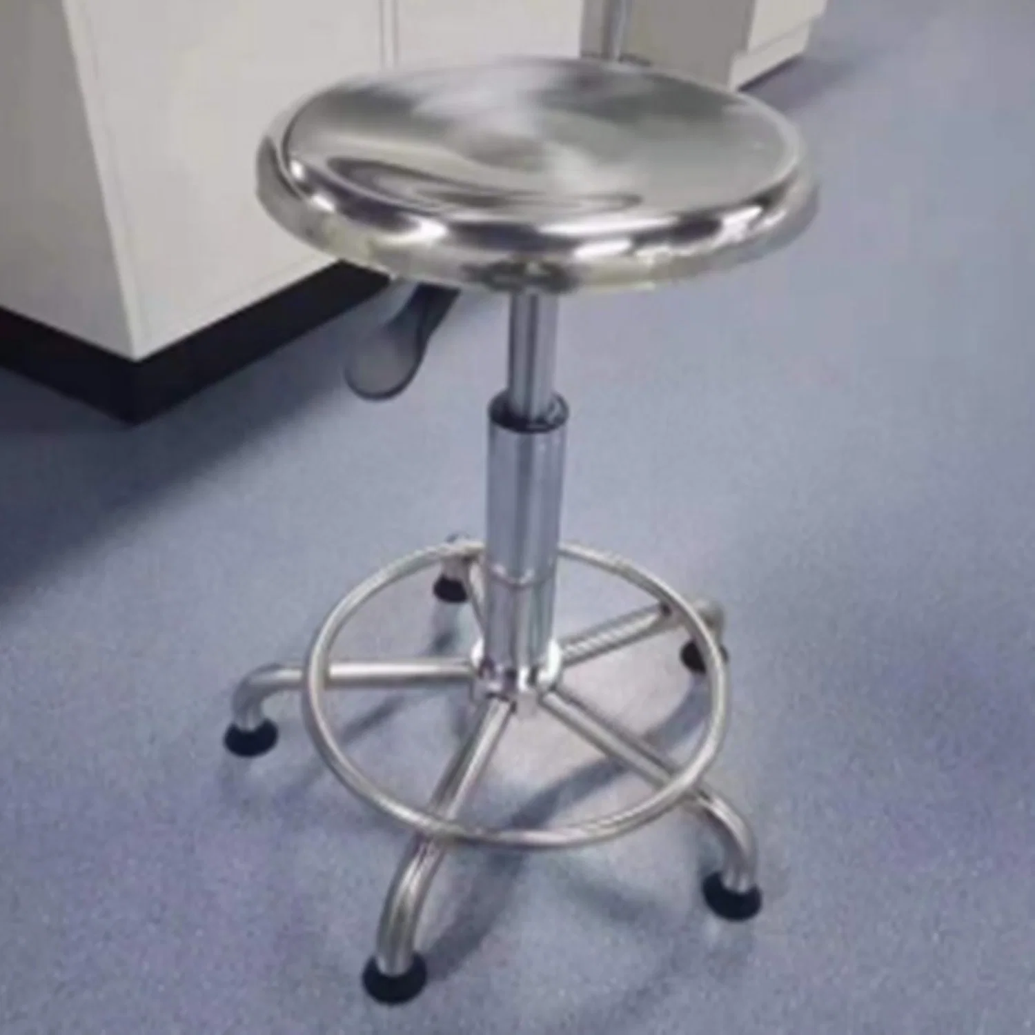 Durable ESD Lab Chairs with Round Seat