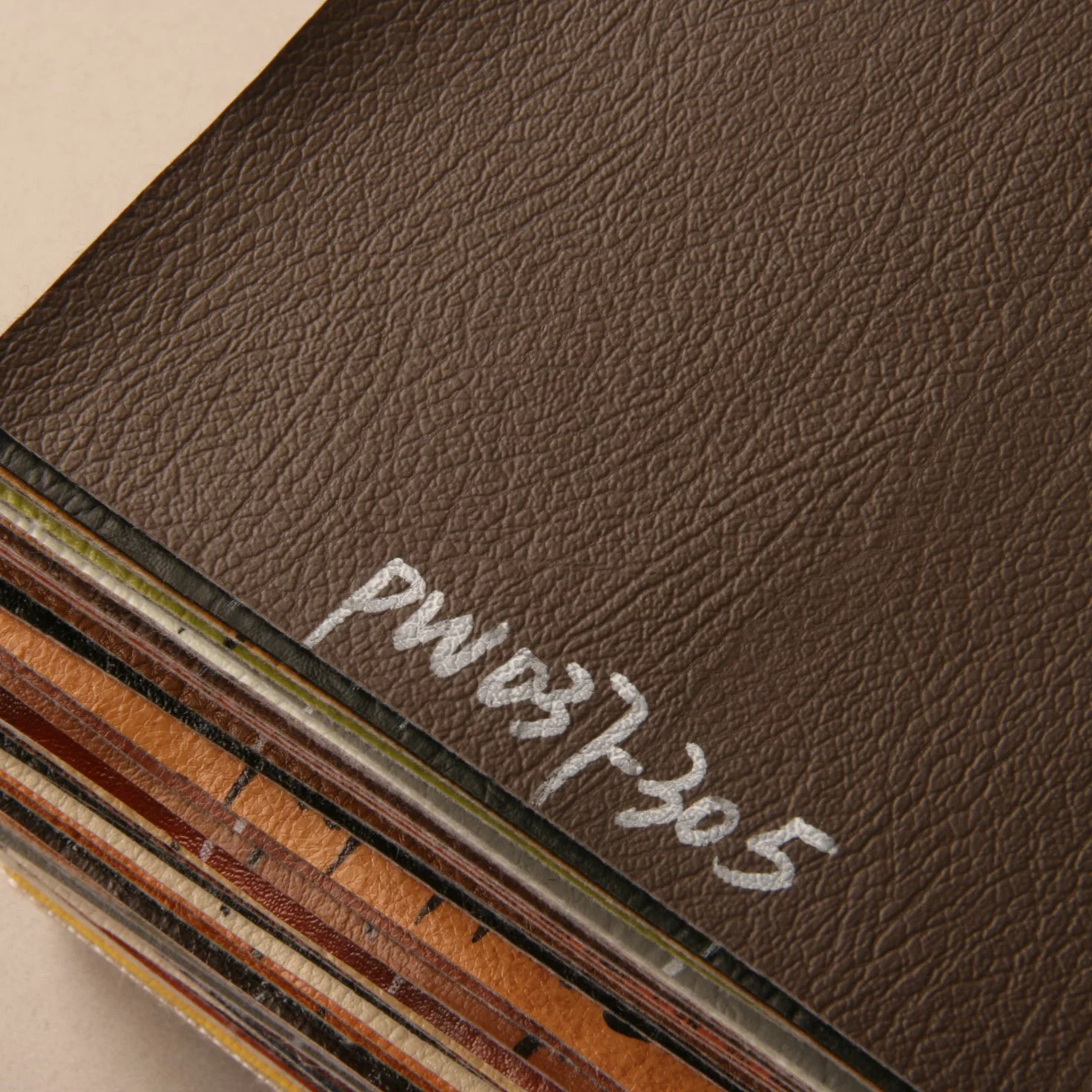 Factory Cheap Price Mould-Proof 0.9mm Pattern PVC Leather