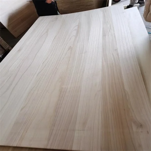 Precio bajo exportación Paulownia 3-12mm Thin Board para Taekwondo Board/Contrachapado Fob