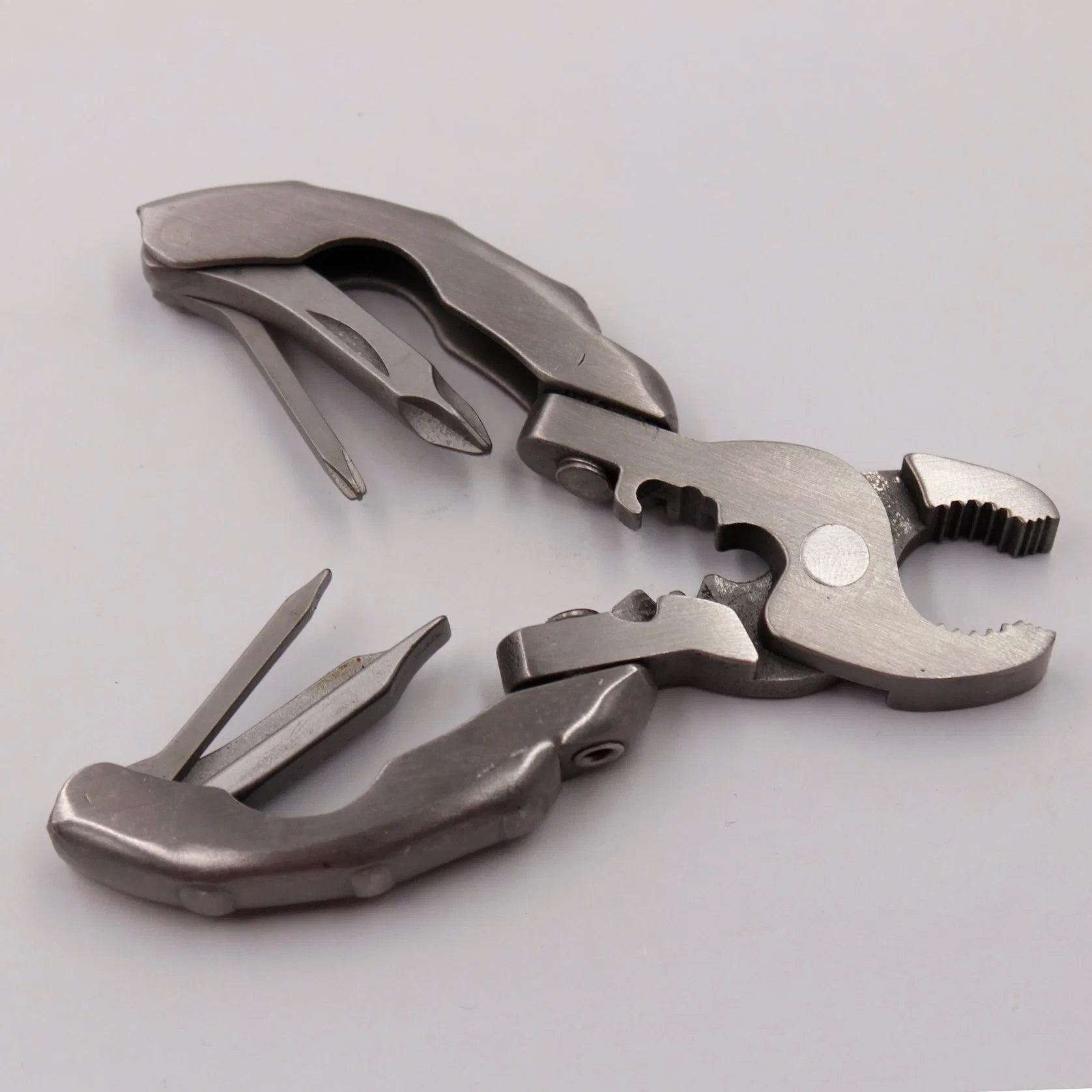 9 in 1 Stainless Steel Screwdriver Folding Tool Turtle Pliers