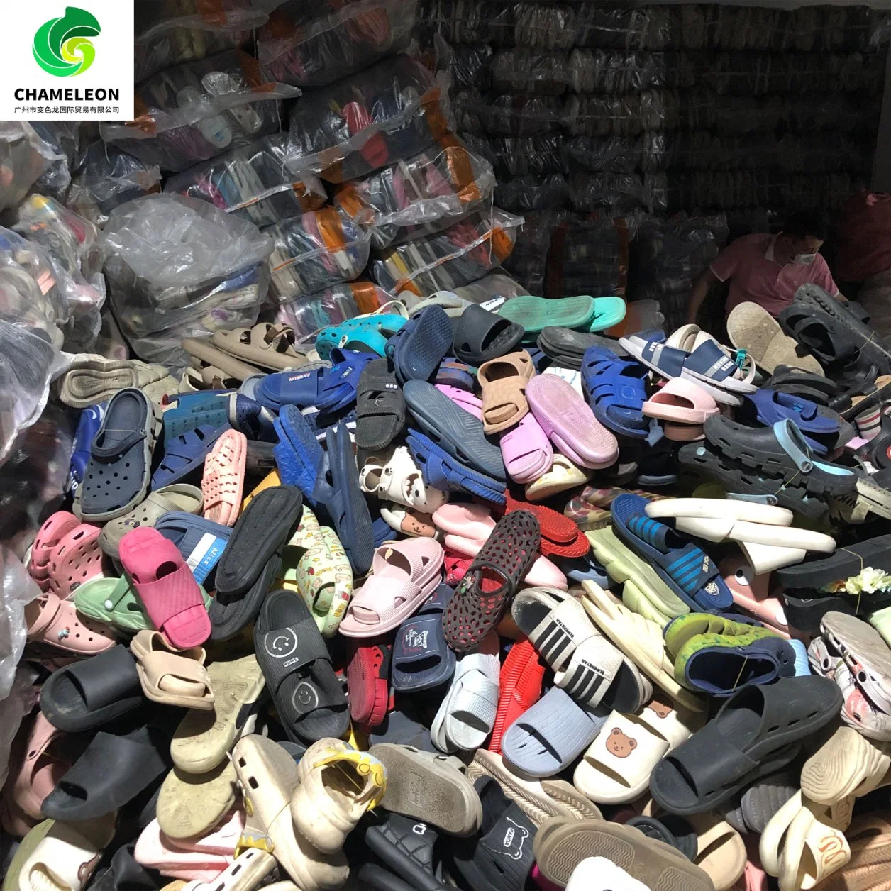 Cheap EVA Used Slippers Wholesale/Supplier in Bales