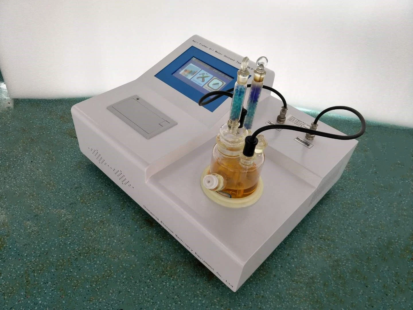 La norma ASTM D1744 D1533 Medidor de humedad de aceite de transformadores Probador de contenido de agua
