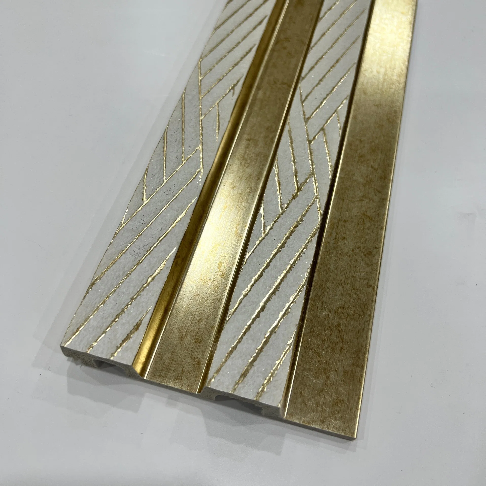 China PVC Composite Wall Cladding PS Wall Panel on Construction Material