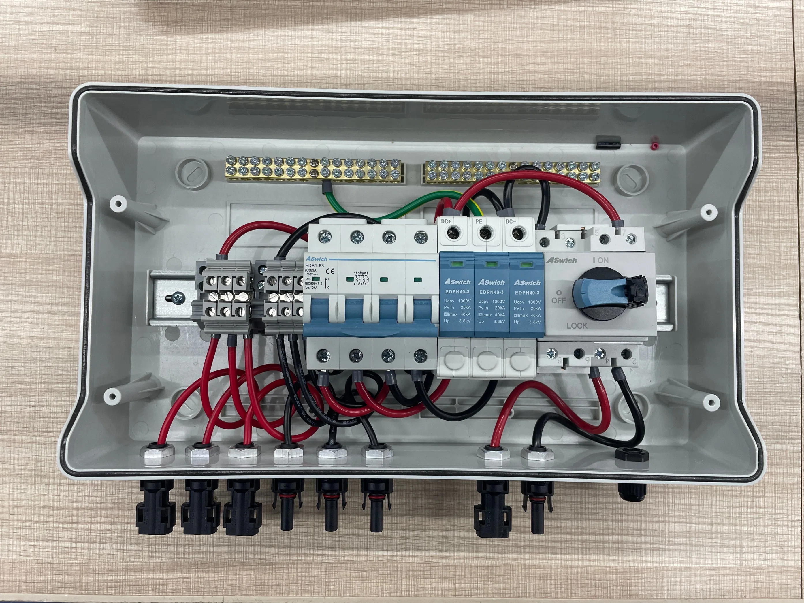 Aswich Overvoltage Rapid Shutdown DC Combiner Box for 1/2/3/4/6-String MPPT