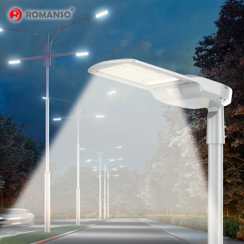 RoHS Approved IP65 Wholesale/Supplier LED Solar Light High Luminous Road Lamp