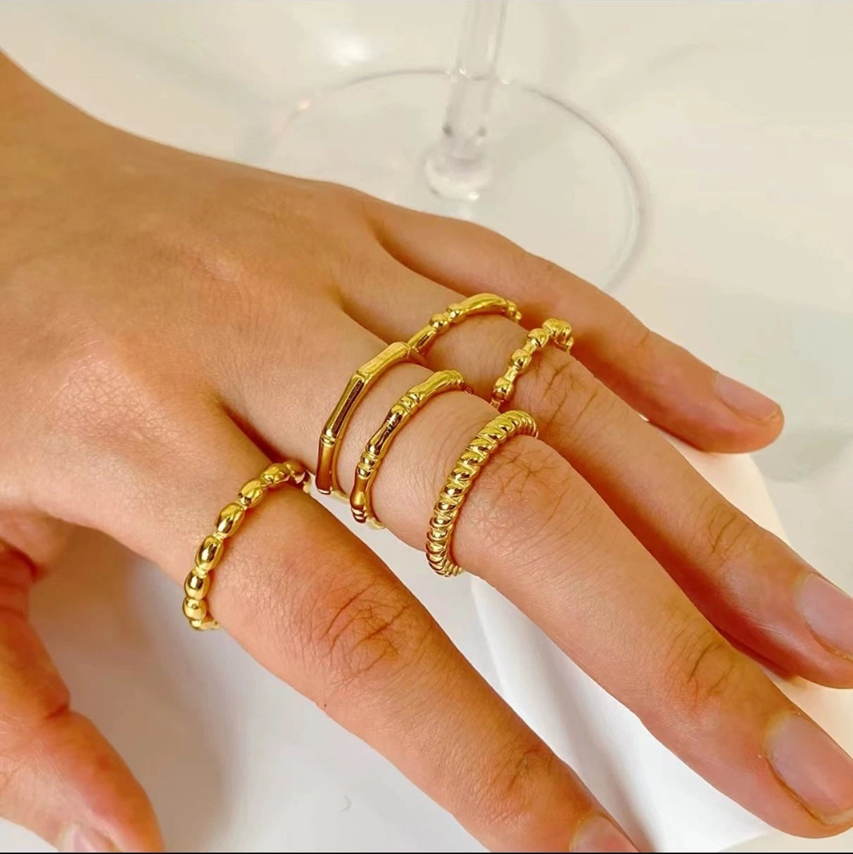 OEM Gold Stylish Gemstone Decoration Jewelry Fashion Thick Wedding Ring for Party