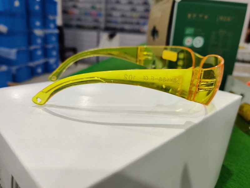 حلقة لحام مستديرة LED حماية الضوء IR Kids Fye Uvex معدات الوقاية الشخصية لسفتي فلتي السلامة Eyewear 810nm ليزر بلاستيك مضاد للجقعة Dustastproof نظارات واقية