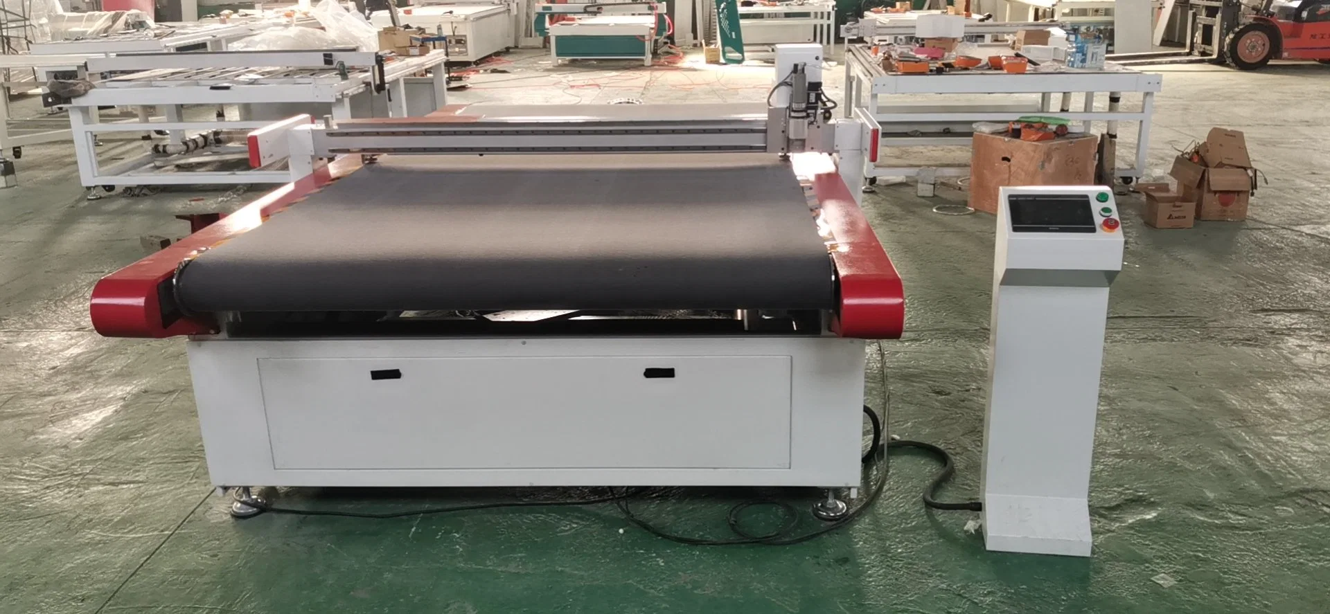 Foam Fabric Leather PVC CNC Vibrating Oscillating Corrugated Knife Cutting Machine Multilayer with Oscillating Knife CNC